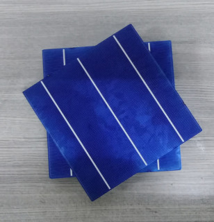 poly 3BB continuous busbar solar cell 18.2%+ bulk stock solar cell