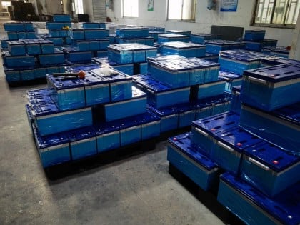 Deep cycle AGM Battery